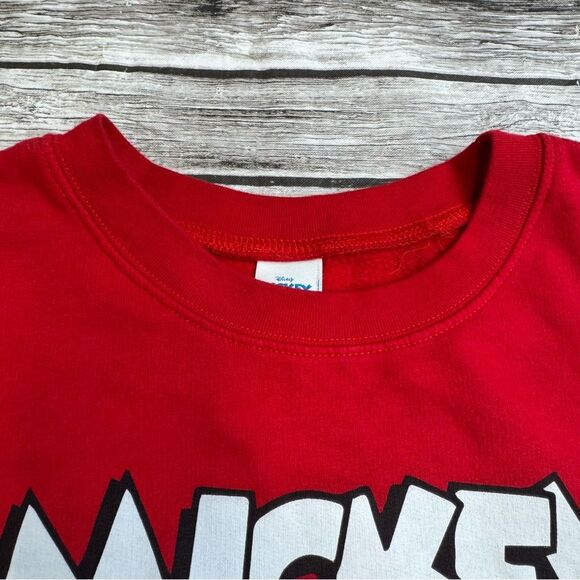 Disney Micky and Friends Women's Red Pullover Sweatshirt M Med Medium 7-9 Crew - Picture 4 of 13